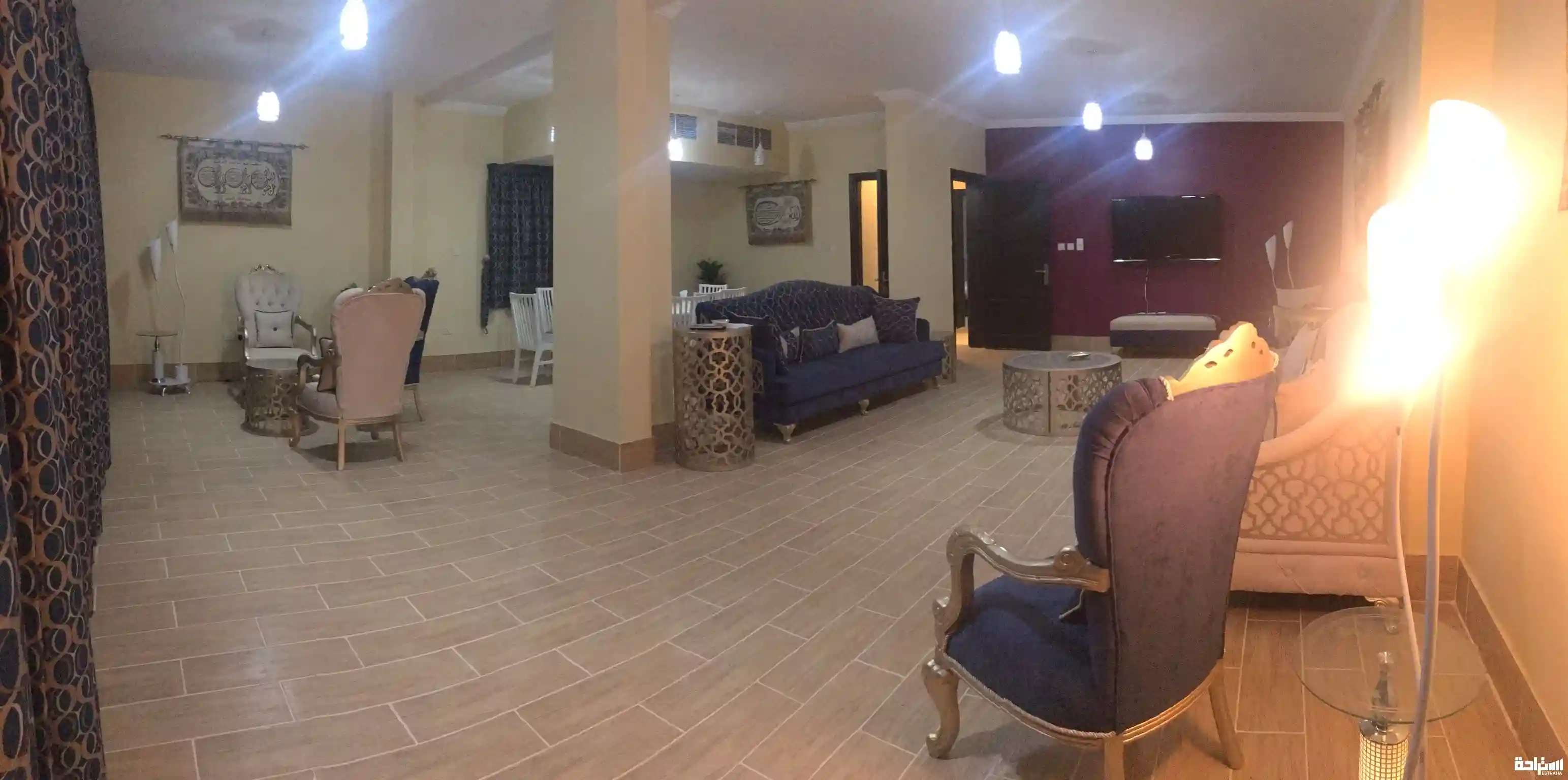 أرض السعادة 